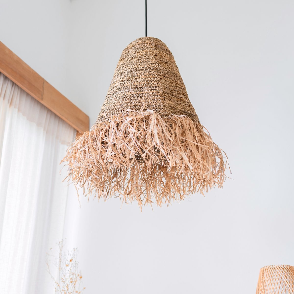 KantoormeubelenPlus Raffia Boho Lampenkap – Hanglamp – Hanglamp – Handgeweven Plafondlamp met Lange Franjes (3 maten Ø 30/40/50 cm) KALIMA