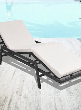 VidaXL Ligbed met kussen poly rattan zwart
