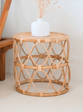 KantoormeubelenPlus Ronde rotan bijzettafel – kleine boho salontafel – nachtkastje rotan beige – handgemaakte tafel gemaakt van natuurlijk rotan (Ø 45 cm) MUARA