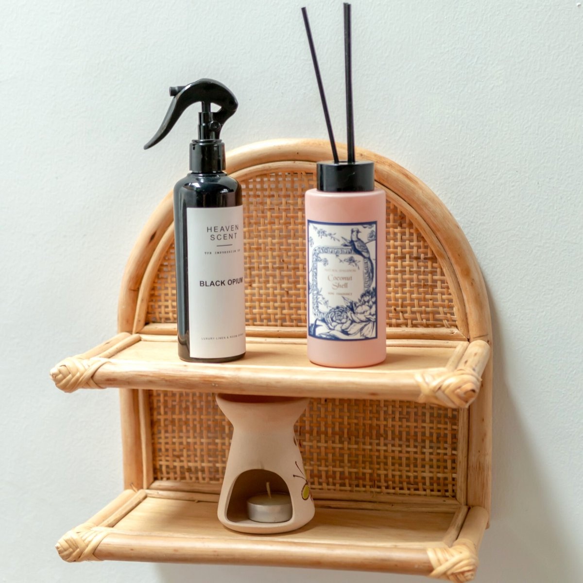 Soeji Rotan Wandplank 30x30 cm | Hangend plankje TIASA beige