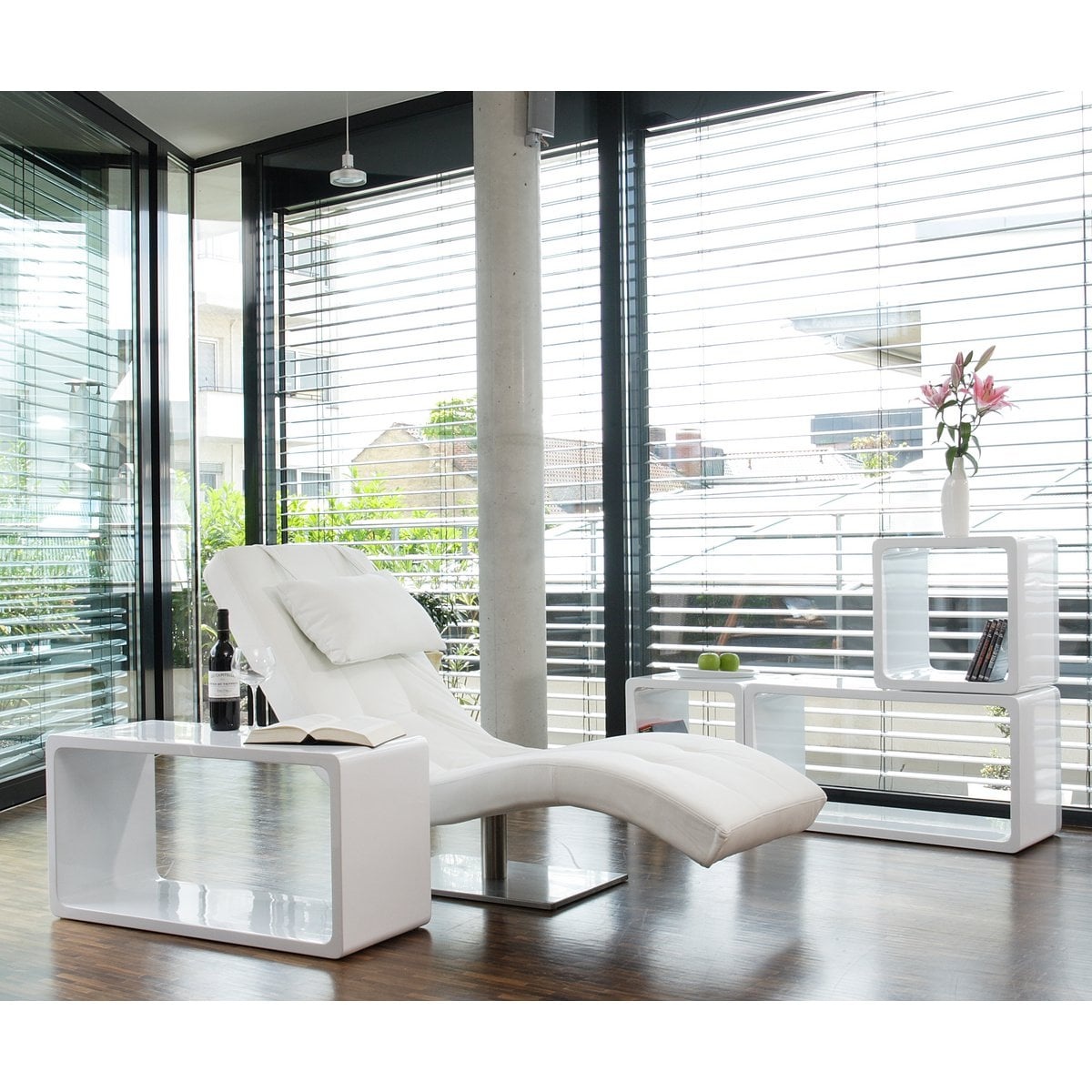 SalesFever Relax ligbed wit kunstleer look