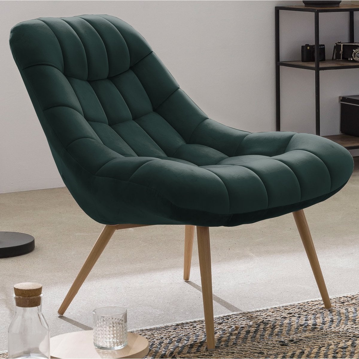 SalesFever Fauteuil XXL fluweel groen metaal houtlook