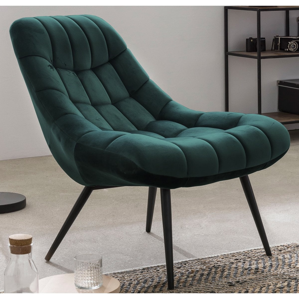 SalesFever Fauteuil XXL fluweel groen metaal zwart