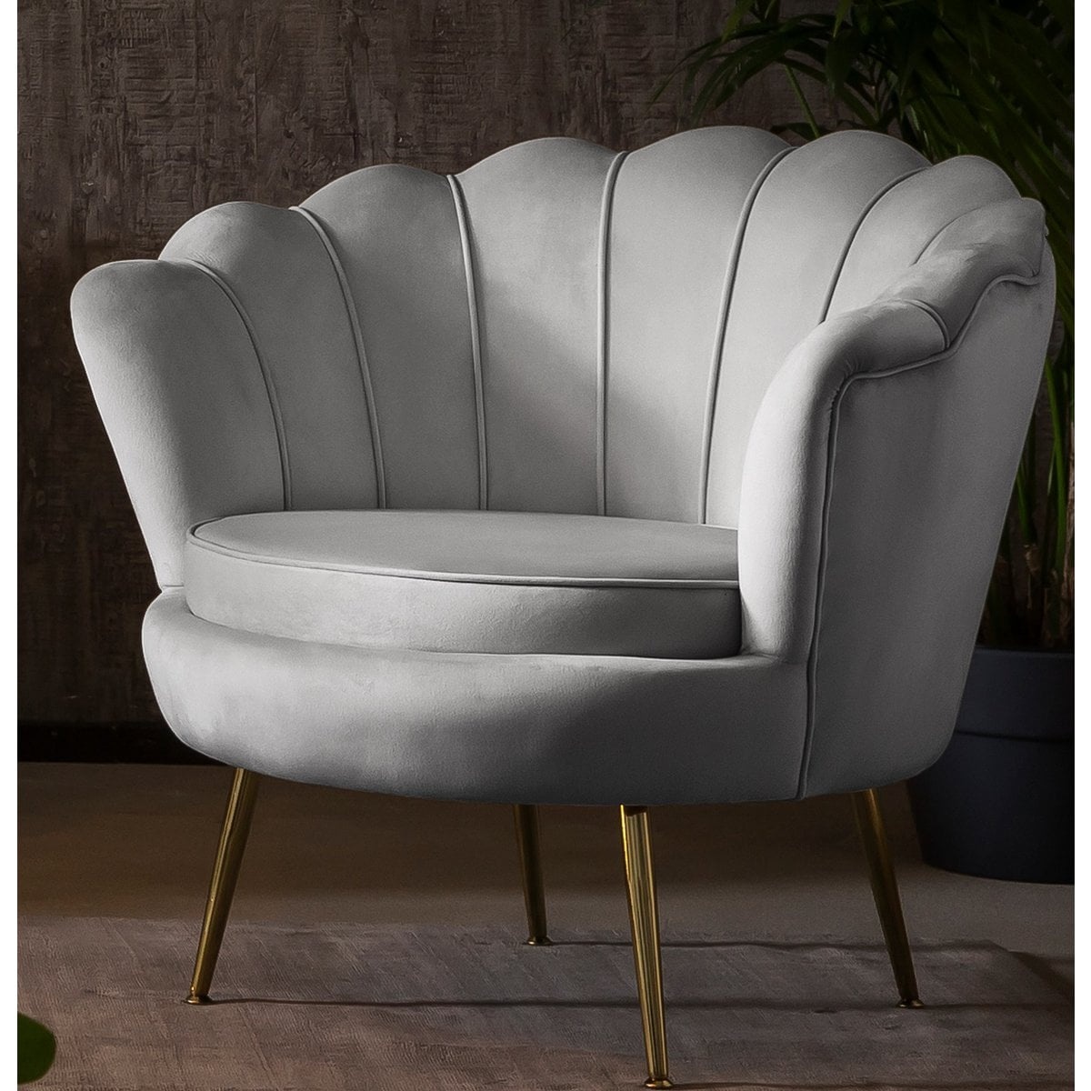 SalesFever Fluwelen schelp fauteuil in lichtgrijs