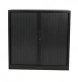 Claudius Plus Roldeurkast 115x80x45cm. Stalen ombouw en kunststof lamellen (ral 9006), voorzien van binnenuit verstelbare justeerdoppen, magneetsluiting, genummerde slot, vlakke uitgevoerde bodem (Interieur apart bestellen).