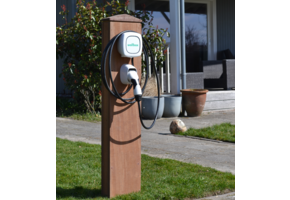 Houten montagepaal van AzobÃ©