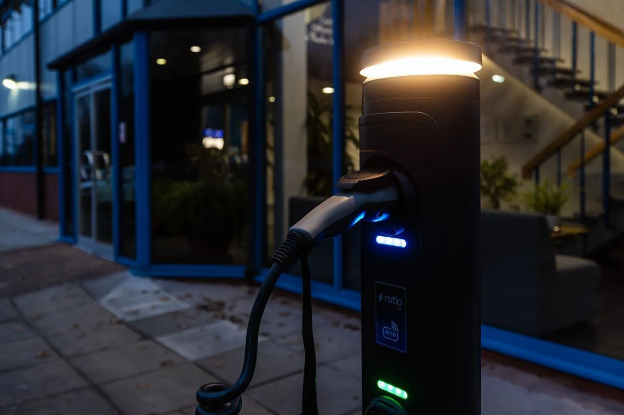 Ratio io7 22 kW Dubbel Socket