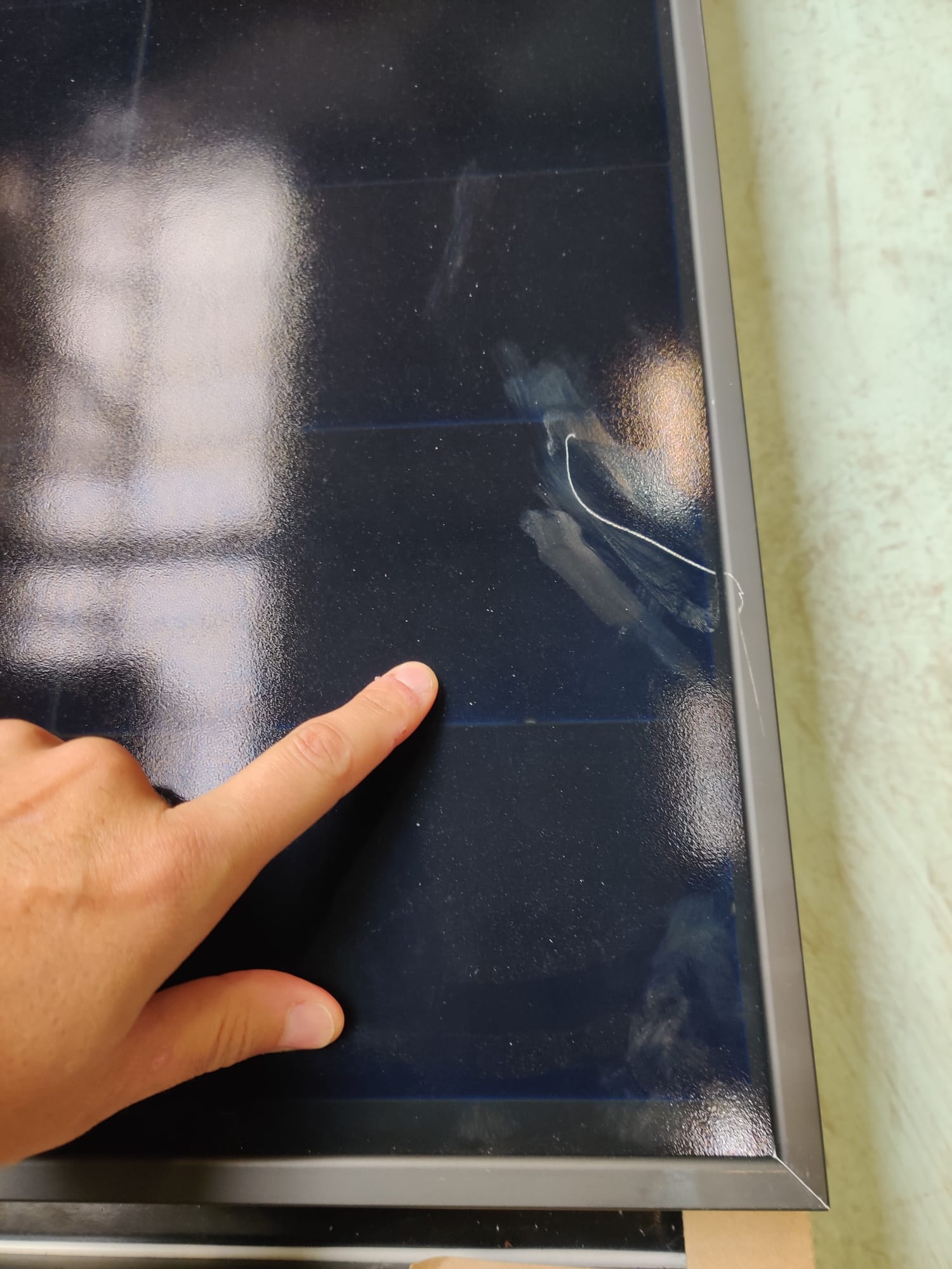 Aiko 445 Wp Full Black zonnepaneel (AK-A445-MAH54Mb-BK) LAATSTE 2 LICHTE KRASSEN