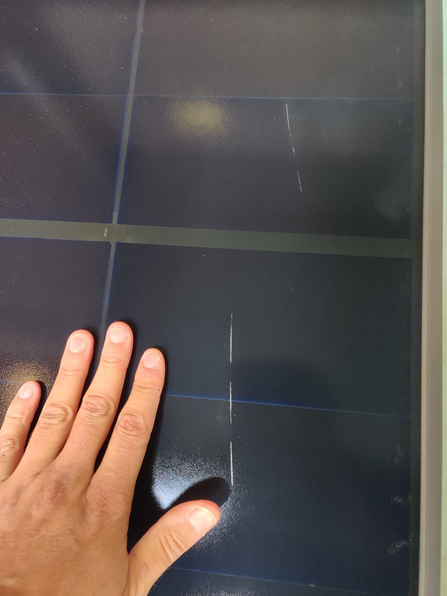 Aiko 445 Wp Full Black zonnepaneel (AK-A445-MAH54Mb-BK) LAATSTE 2 LICHTE KRASSEN