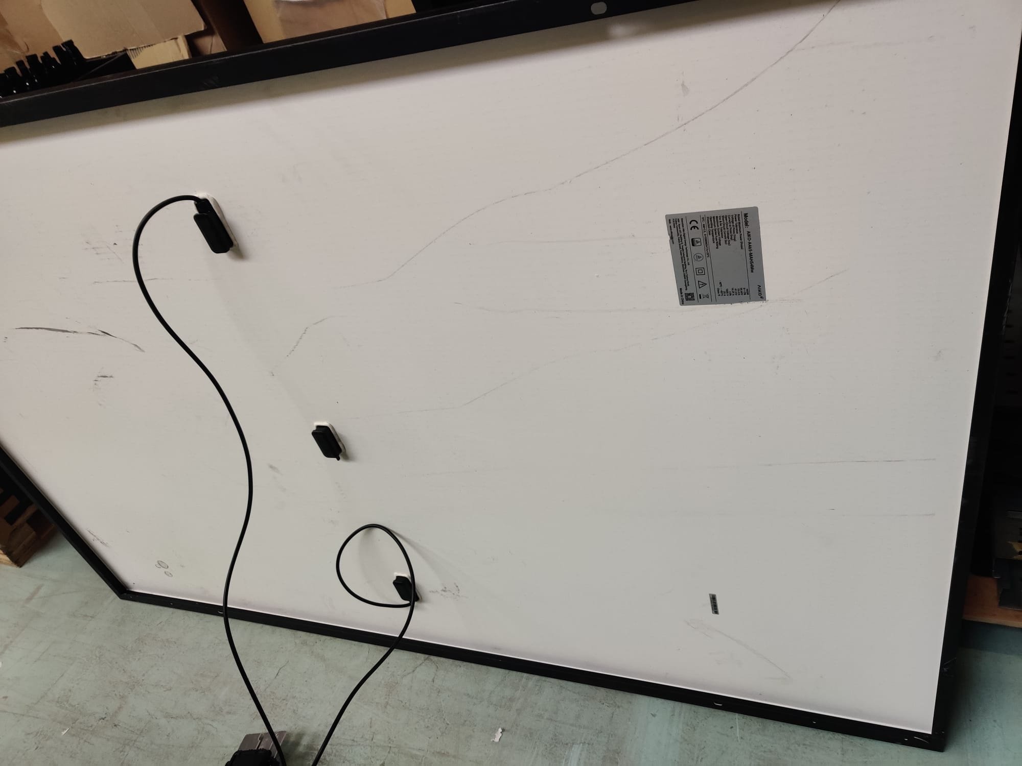 SET: Aiko 465Wp Gen 2 All Black (AK-A465-MAH54Mb-BK) - IQ8HC Enphase micro-omvormer! - 8 exemplaren