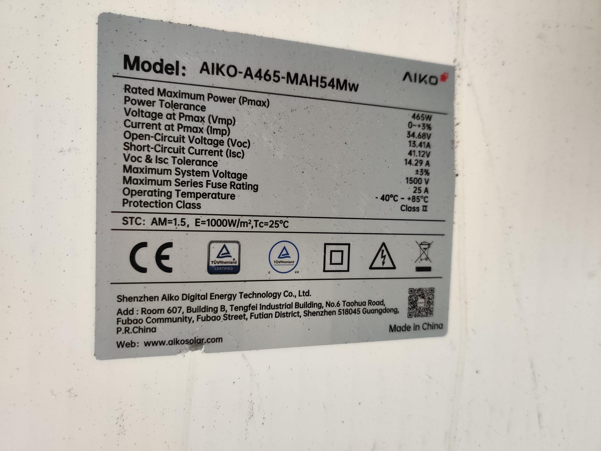 SET: Aiko 465Wp Gen 2 All Black (AK-A465-MAH54Mb-BK) - IQ8HC Enphase micro-omvormer! - 8 exemplaren