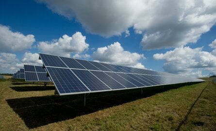 Terugleverkosten zonnepanelen in 2026: zo voorkom je onnodige kosten