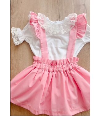 Roze rokje met 'bretellen'