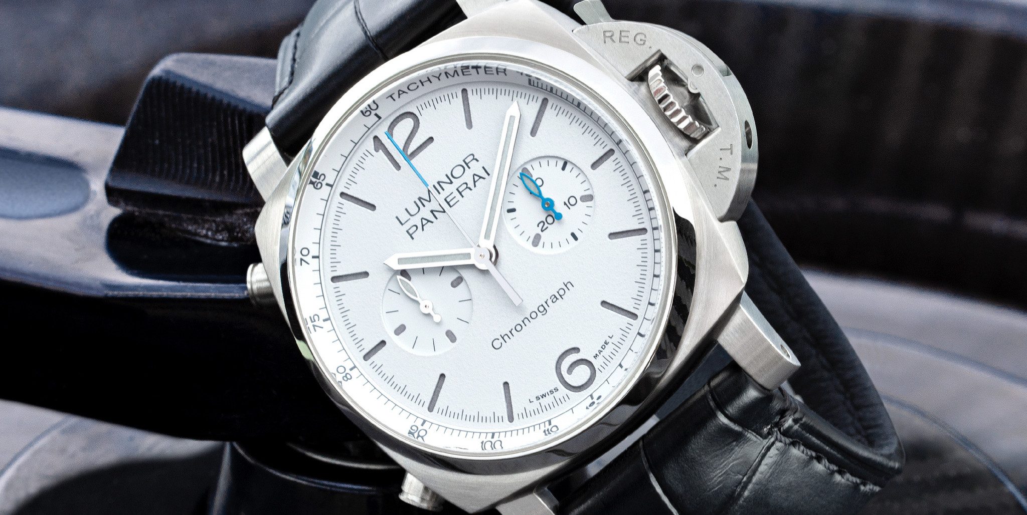 Ontdek hier stoere Panerai horloges met een chronograaf functie!