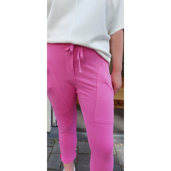 WENDY TRENDY WENDY TRENDY  Jogging Broek Fuchsia140 met opgestikte zakken.