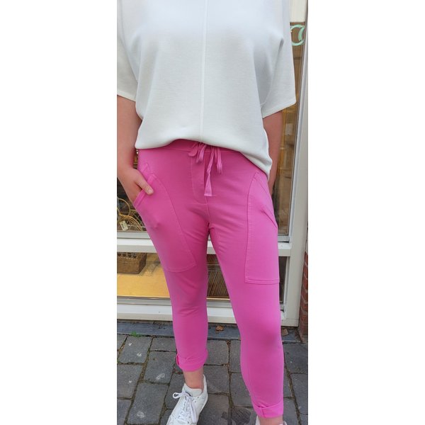 WENDY TRENDY WENDY TRENDY Jogginghose Fuchsie140 mit aufgesetzten Taschen.