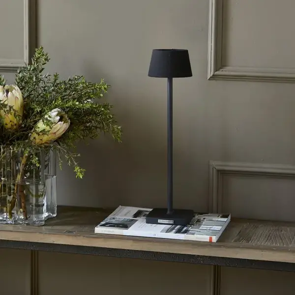 Rivièra-Maison RIVIÈRA MAISON Lampe à poser Luminee Linen USB, noire