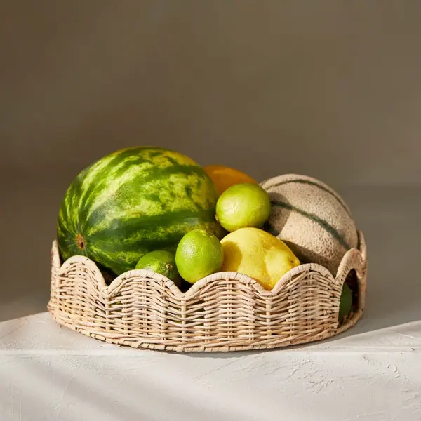 RIVIÈRA MAISON RIVIÈRA MAISON - Rustic Rattan Benoa Scallop Tray - 573910