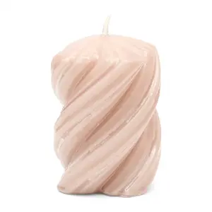 Twisted Pillar Candle pink 6,5x9