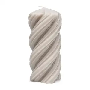 Twisted Pillar Candle flax 6,5x14