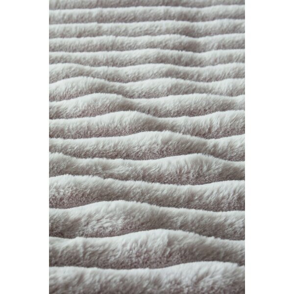 RIVIÈRA MAISON Luxe dekbedovertrek Riviera Maison Furry Stripes Off-white – stijlvol beddengoed in diverse maten voor een warme en elegante slaapkamer