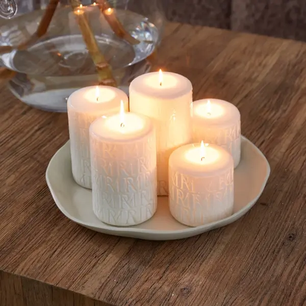 RIVIÈRA MAISON RIVIÈRA MAISON - Monogram PillarCandle white9,5x15 - 569580