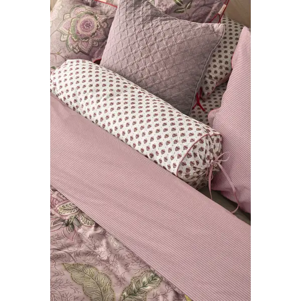 PIP Studio PIP STUDIO - Coussin décoratif Jaipur Flower - Rose clair - 336918