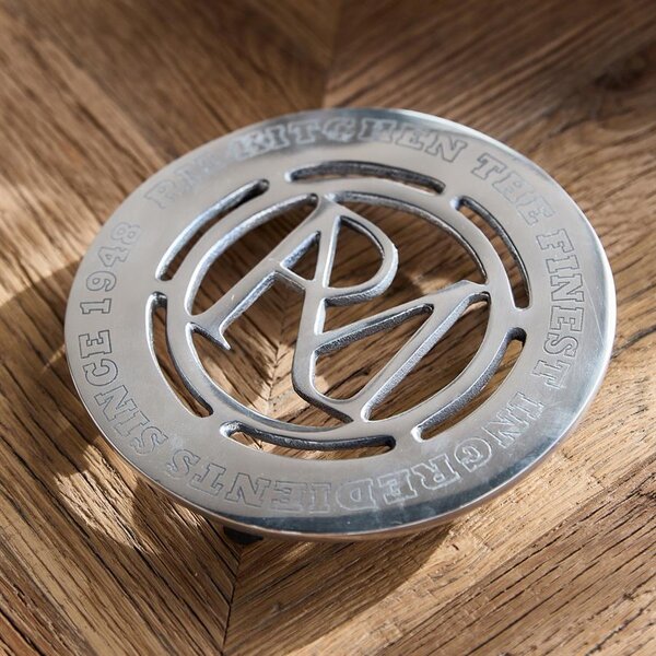 RIVIÈRA MAISON Rivièra Maison The Finest Ingredients Trivet – Luxe Aluminium Pannenonderzetter Zilver
