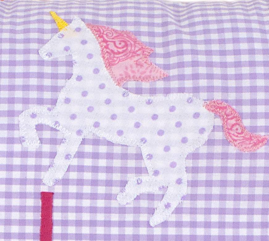 crêpes suzette Namenskissen Pferdekutsche und Schloß, Farbe: Flieder kariert