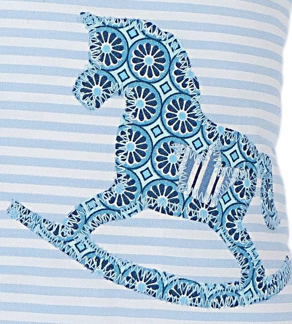 crêpes suzette Namenskissen Schaukelpferdchen für Jungen, Farbe: Hellblau gestreift