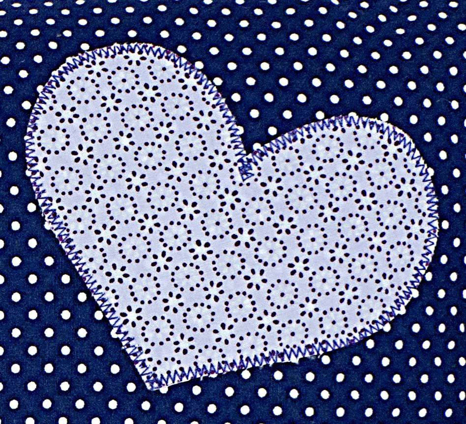 crêpes suzette Namenskissen Herz - Viele Herzen in Dunkelblau mit Flieder