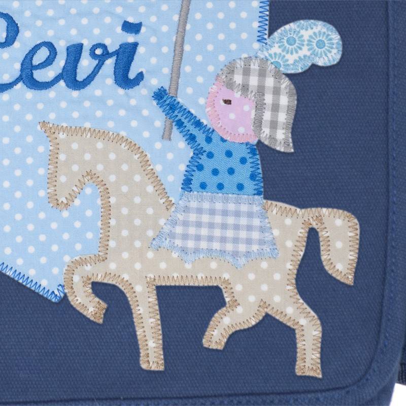crêpes suzette Kindergartentasche mit Namen bestickt mit Ritter