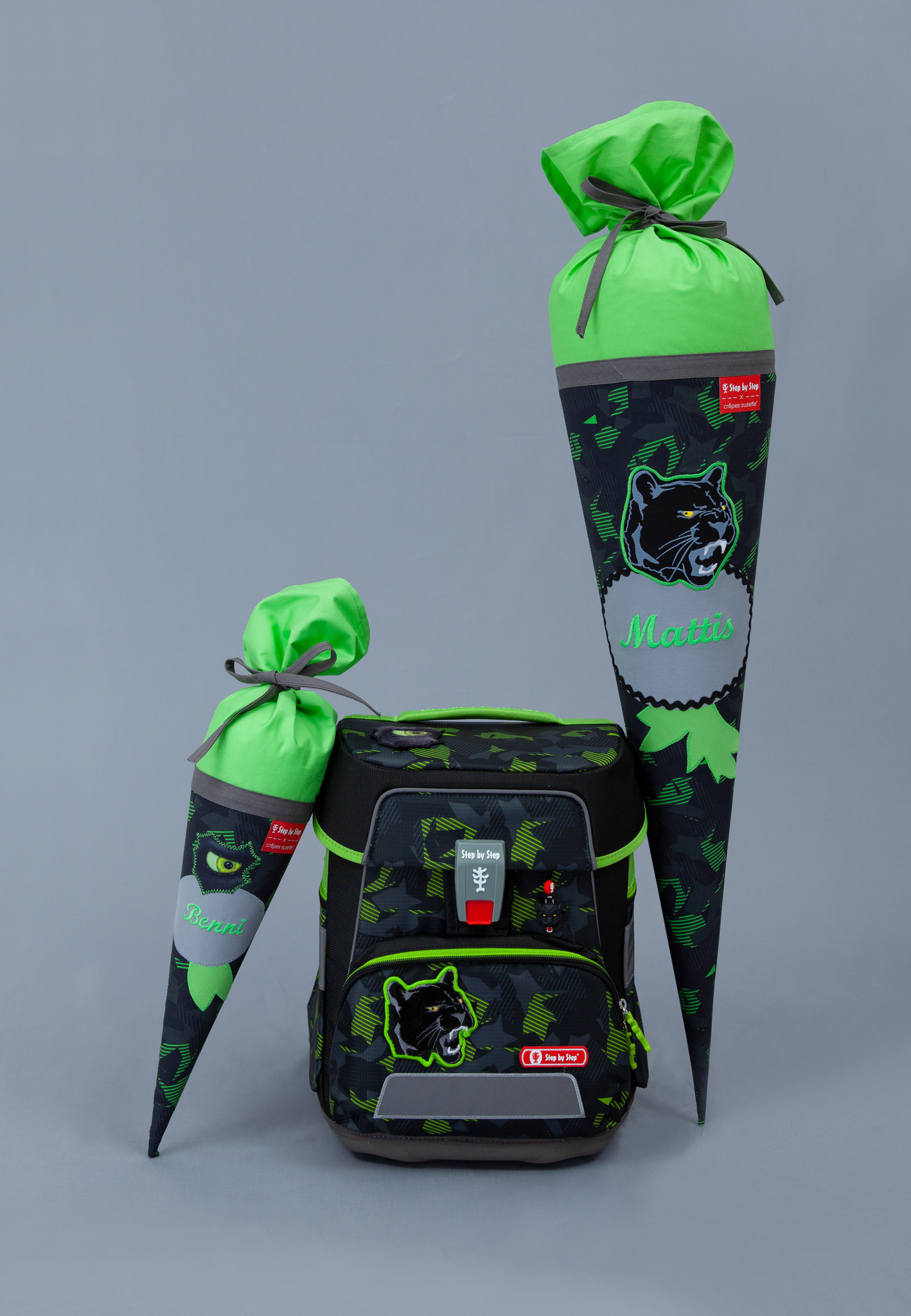 crêpes suzette Geschwisterschultüte passend zu Step by Step Schulranzen Black Cat Chiko, bestickt mit Wunschnamen – Varianten: mit Motiv und Namensbestickung