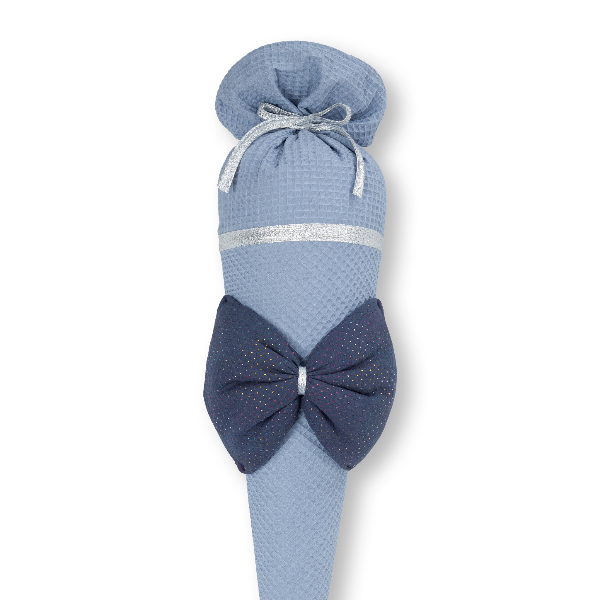 crêpes suzette Schultüte aus Stoff | hochwertige Stoffschultüte zur Einschulung | Farben: Taubenblau & Dunkelblau | große Schleife mit bunten Glitzerpunkten | personalisierbar mit Namen – Variante: mit Wunschnamen