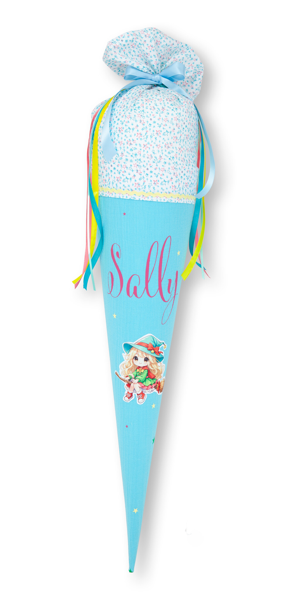 crêpes suzette Schultüte aus Musselin | handgefertigte Flauschischultüte zur Einschulung | Modell: Sally | Farben: Aqua, Türkis und Pink | mit Hexen-Motiv, Flauschfolie & Namensschriftzug | personalisierbar – Variante: mit Wunschnamen