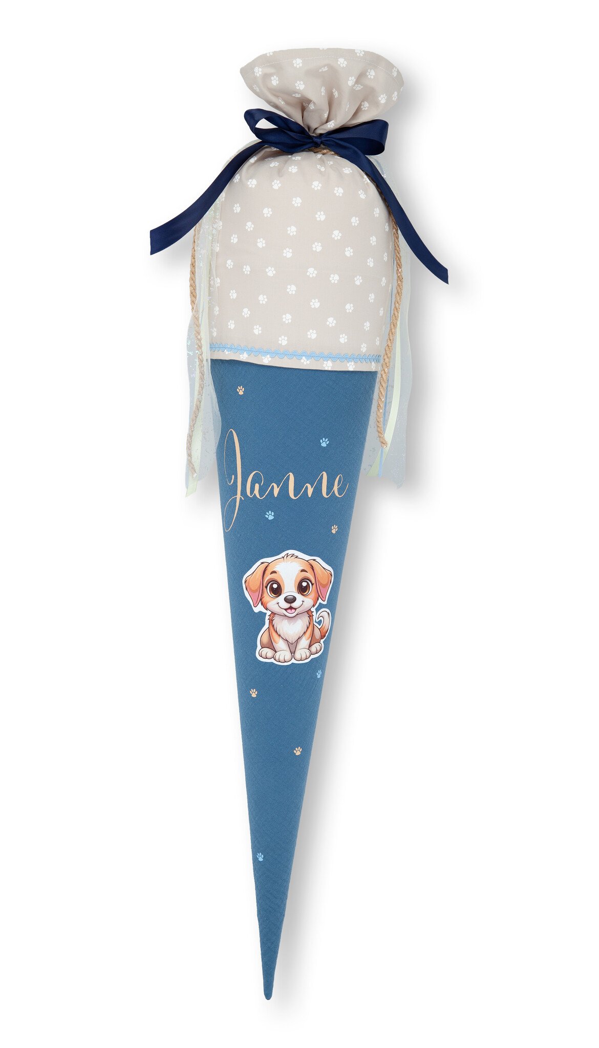 crêpes suzette Schultüte aus Musselin | handgefertigte Flauschischultüte zur Einschulung | Modell: Janne | Farben: Jeansblau, Creme und Dunkelblau | mit Hundemotiv, Flauschfolie & Namensschriftzug | personalisierbar – Variante: mit Wunschnamen