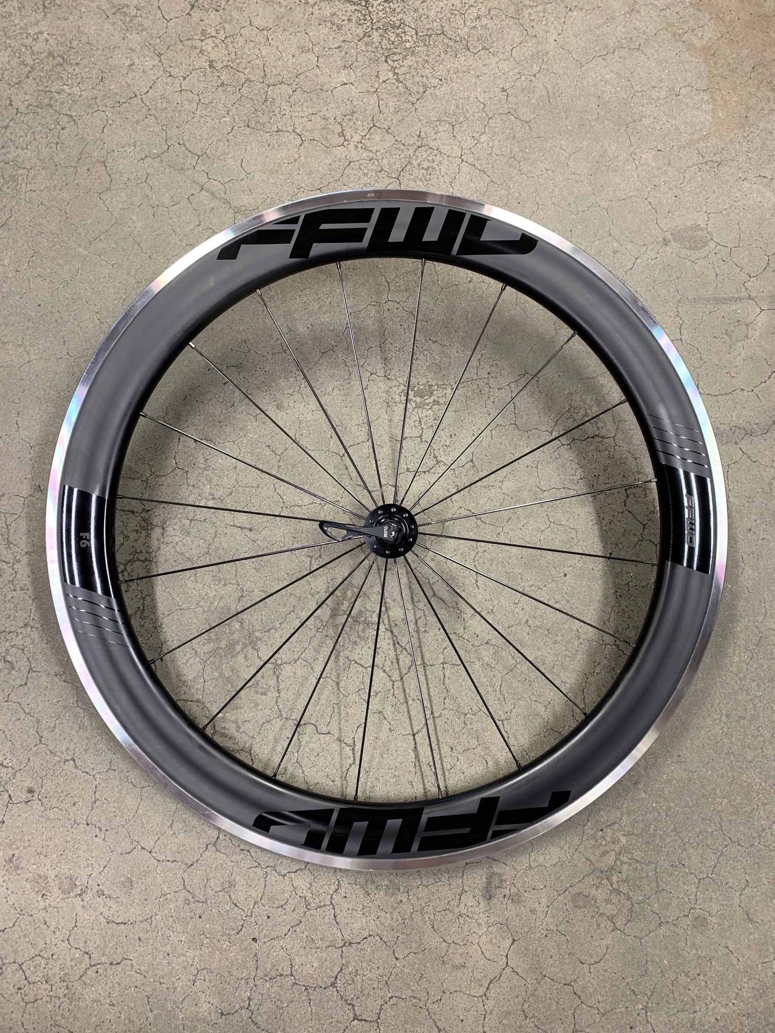 FFWD - F6R FRONT CLINCHER 20H DT240 J-bend (tubeless ready)