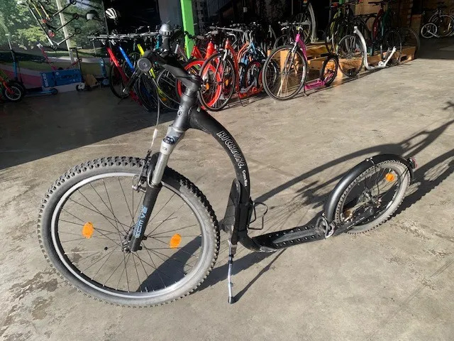 USED - Kickbike Cross black