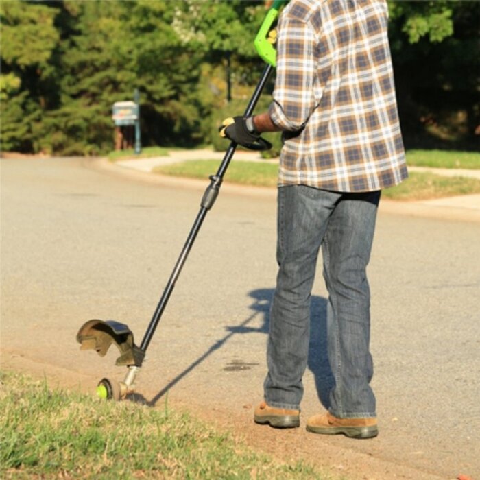 Greenworks 40 Volt Cordless Trimmer and Brushcutter GD40BCK4