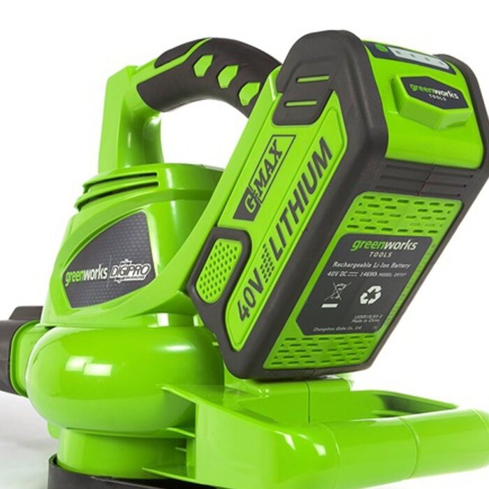 Greenworks 40 Volt Akku-Laubgebläse und Kolben GD40BVK2X