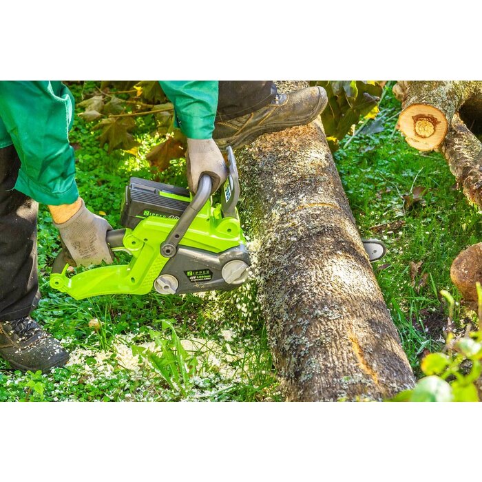 Zipper Machines  Austria Chainsaw 40 Volt ZI-KTS40V-AKKU