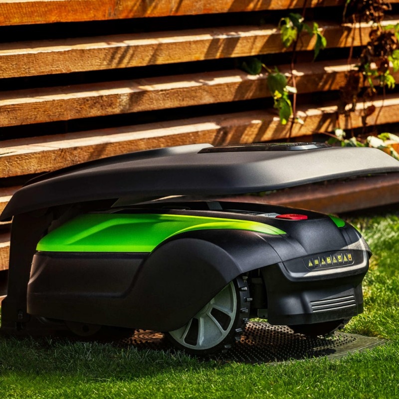 Greenworks ROBOTIC MOWERS GARAGE