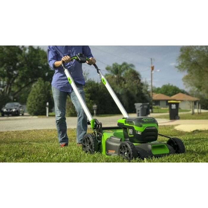 Greenworks 60 Volt cordless lawn mower GD60LM46SP