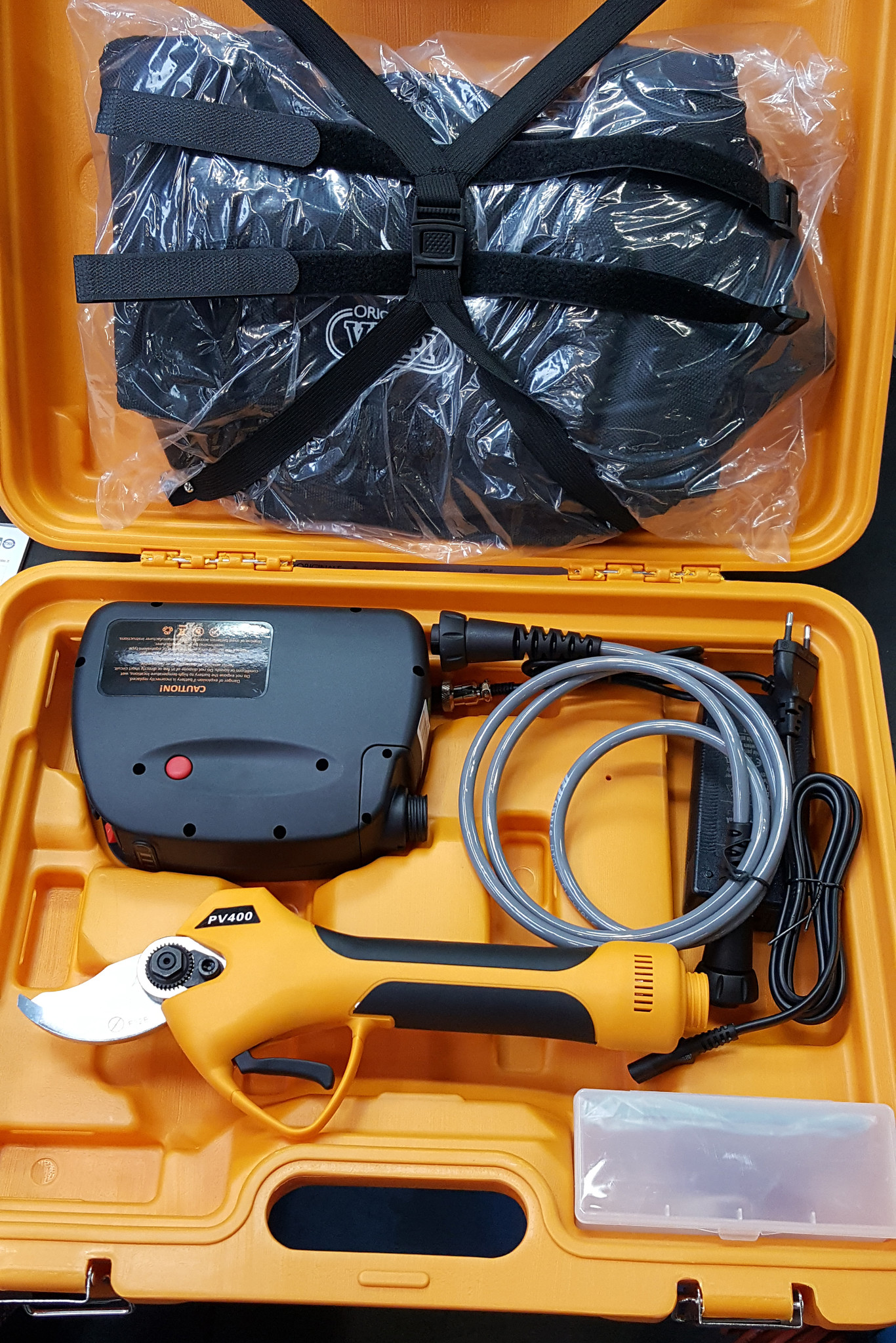 Volpi originale Akku-Astschere Volpi PV 400 32-35mm