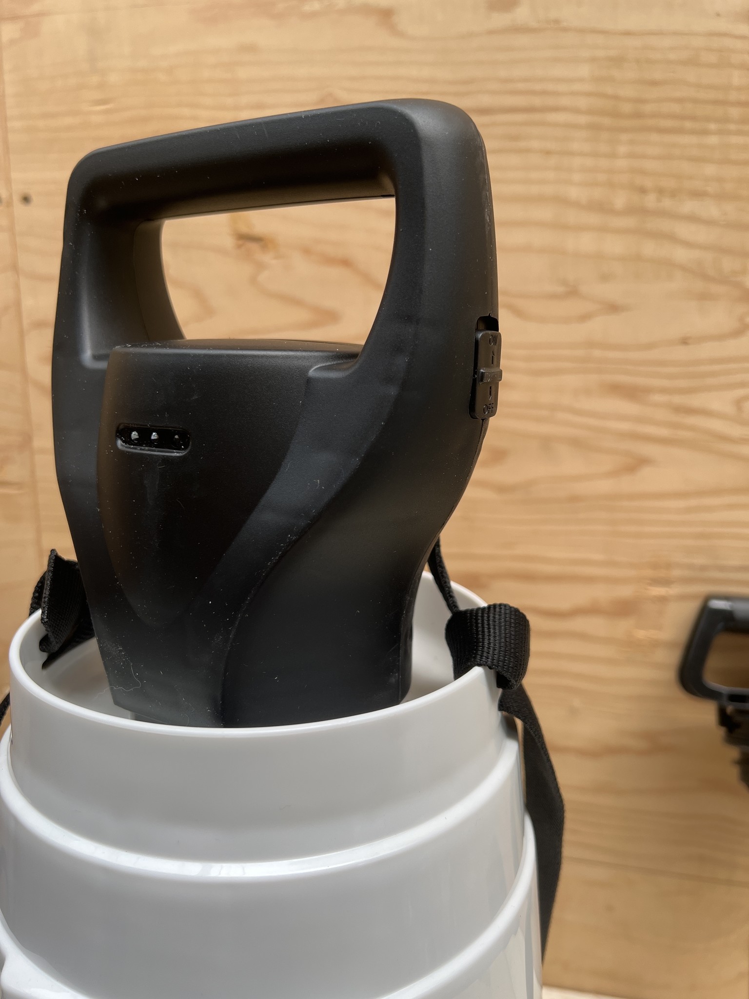 Volpi originale Volpi Battery Sprayer 6lt vinegar resistant