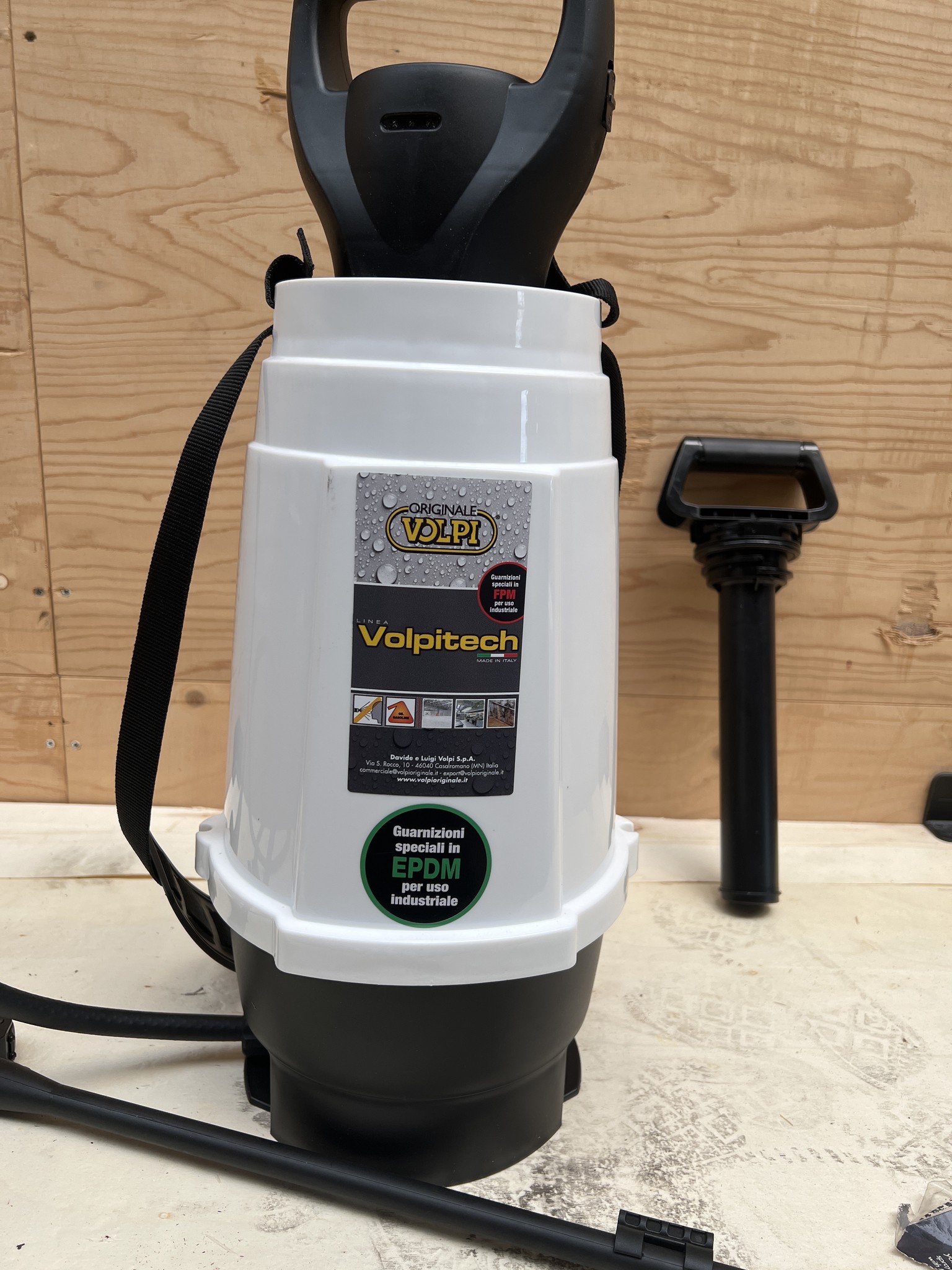 Volpi originale Volpi Battery Sprayer 6lt vinegar resistant