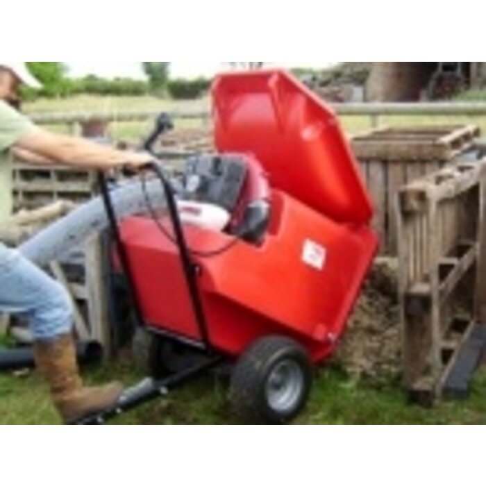 THE TRAFALGAR PADDOCK CLEANER RANGE PADDOCKCLEANER PC500H PLUS gezogen