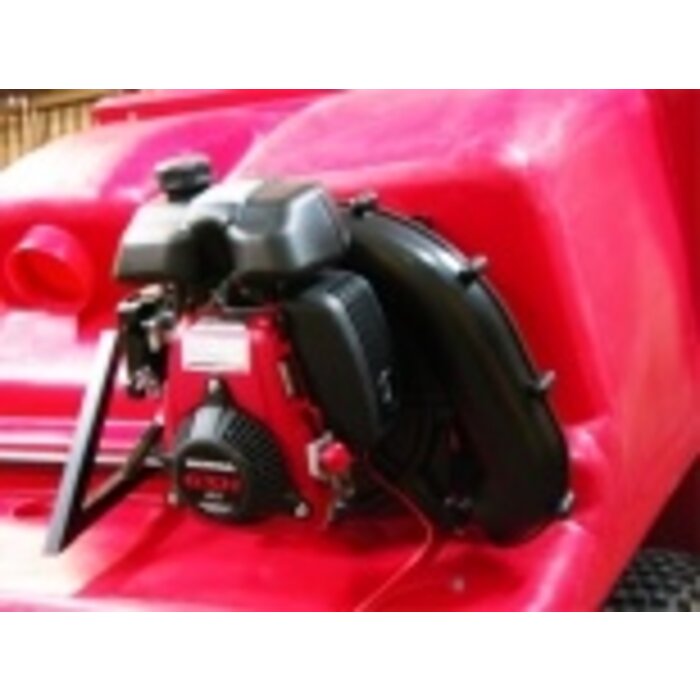 THE TRAFALGAR PADDOCK CLEANER RANGE PADDOCKCLEANER PC500H PLUS gezogen