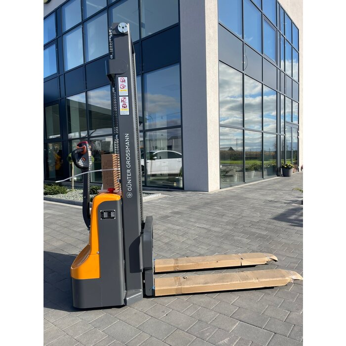Günter Grossmann Electric Stacker