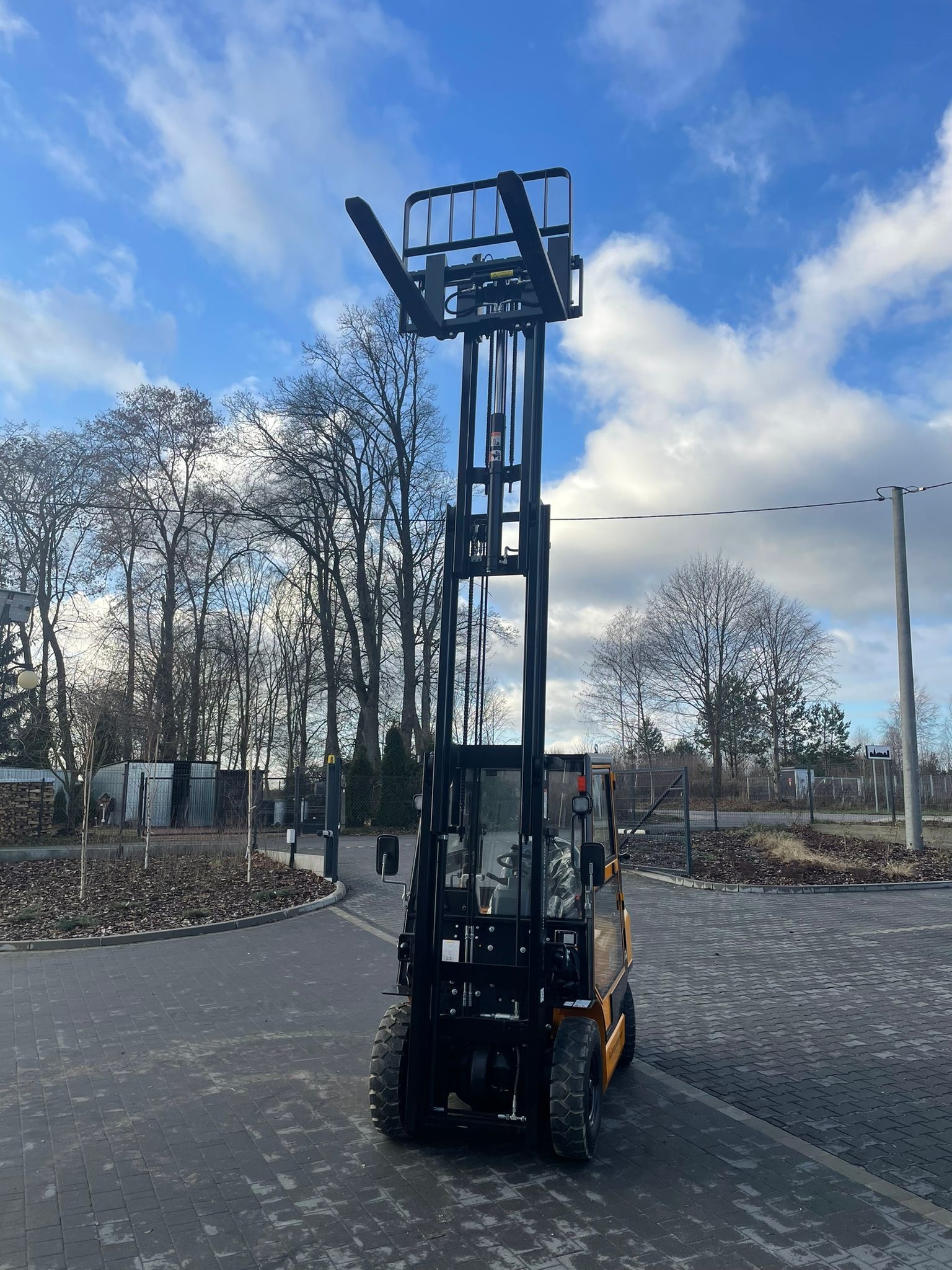 Günter Grossmann 2.5T diesel forklift - Copy - Copy